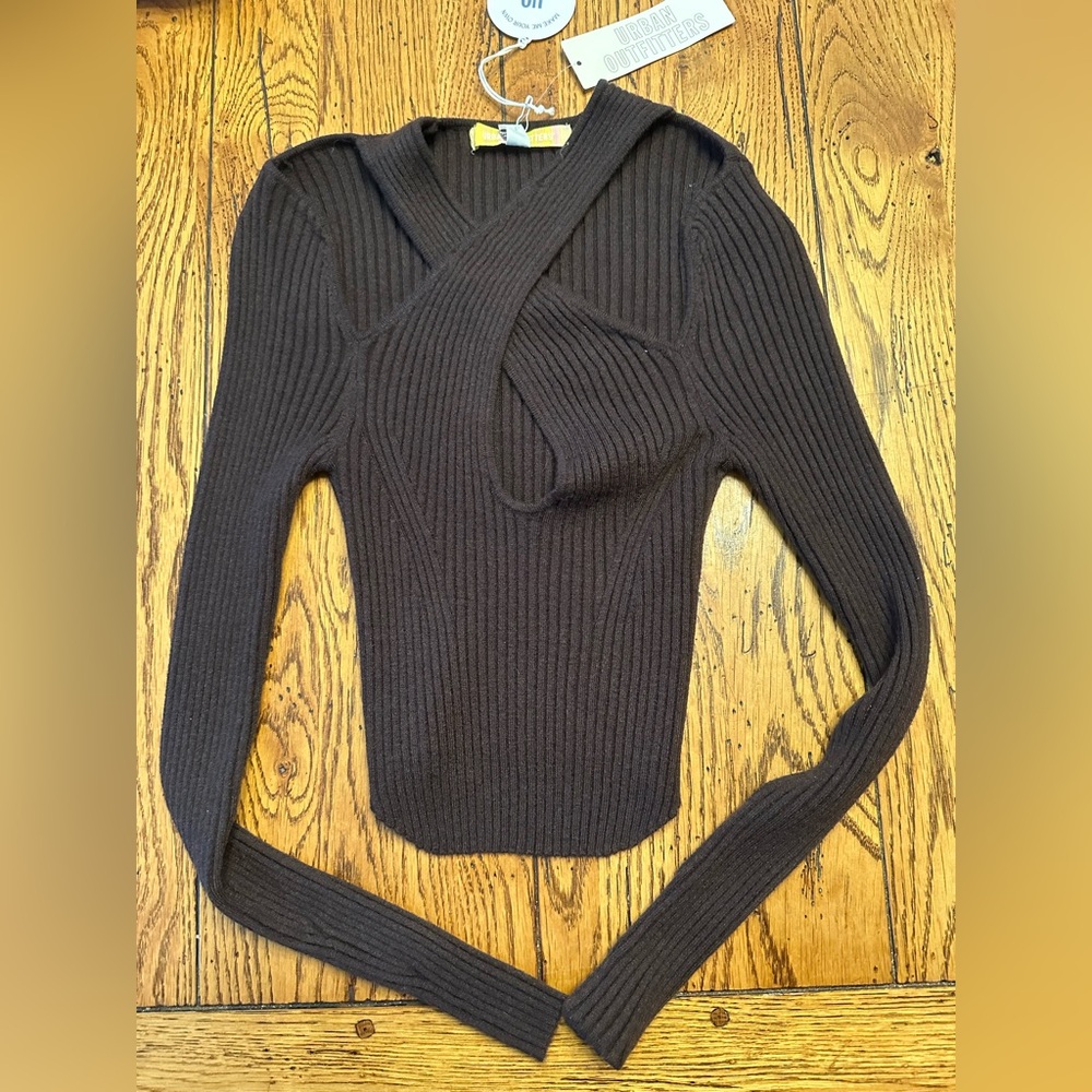 Urban Outfitters choc brown crop top sweater